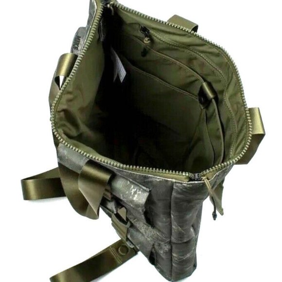 Nike Pocket Tote - Printed Camo Bag - Picture 9 of 12